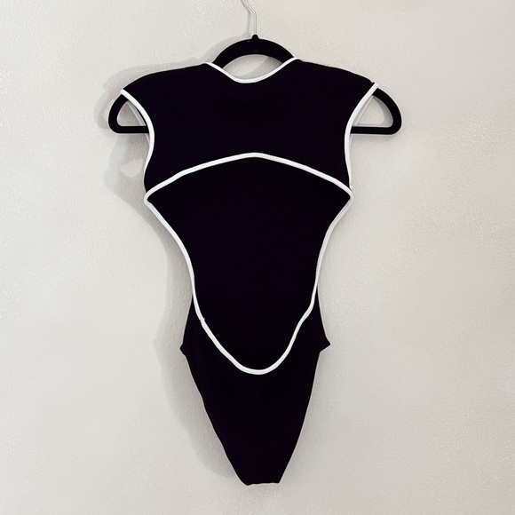 ZARA Black and White Piped Bodysuit - Picture 3 of 6